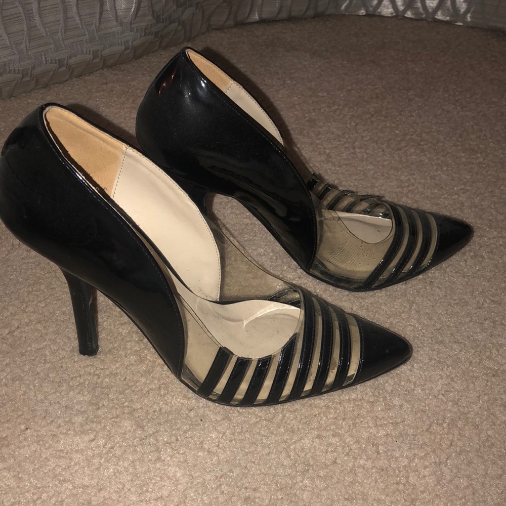 Heels - Picture 2 of 3